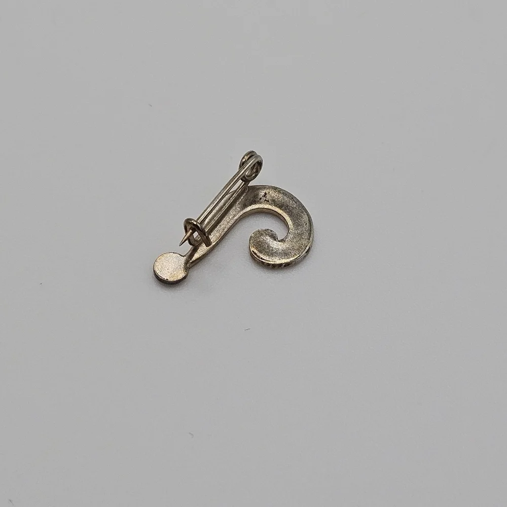 N/A small lapel